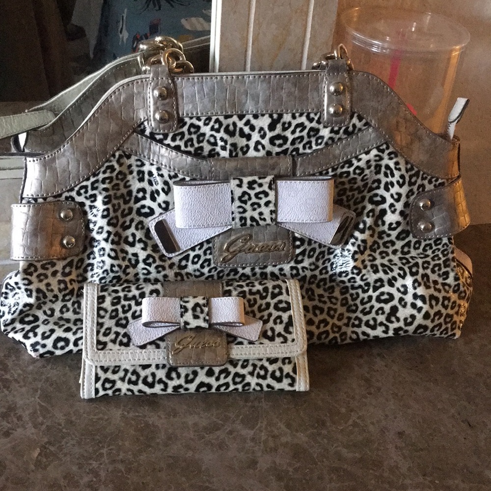 Guess purse + Wallet